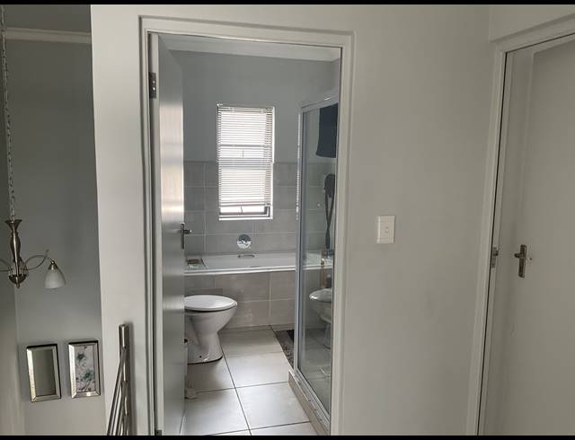 3 BEDROOM DUPLEX FOR SALE IN THATCHFIELD ESTATE
